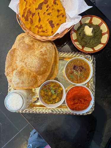 Al Mareija Street - Al Meena St - near sharjah bird market - Sharjah