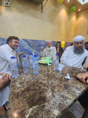 Comentarii opinii despre Desi Express (Al Ustath Restaurant LLC)