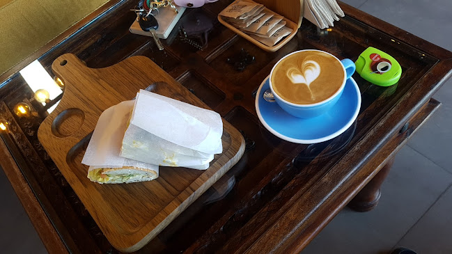 Brews & Co Cafe - Ras Al-Khaimah