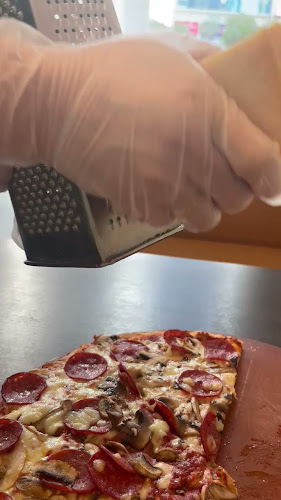 Opinii despre Broccoli Pizza & Pasta în Sharjah - Hospitality and gastronomy