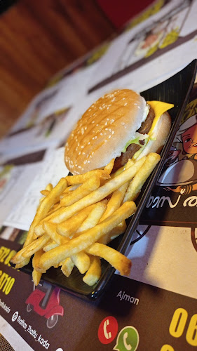 Thathaas Thattukada - Sharjah