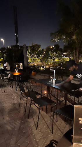 Emirates Towers - Al Mustaqbal St - Trade Centre - Trade Centre 2 - Dubai