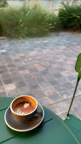 Opinii despre The bench în Abu Dhabi - Hospitality and gastronomy