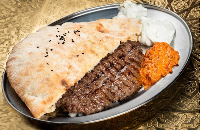 Opinii despre Bosnian House Abu Dhabi Marsa al Bateen البيت البوسني ابوظبي مرسى البطين în Abu Dhabi - Hospitality and gastronomy