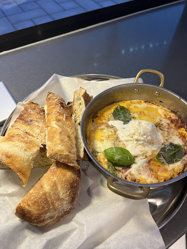 Opinii despre PIZZA.AE în Dubai - Hospitality and gastronomy