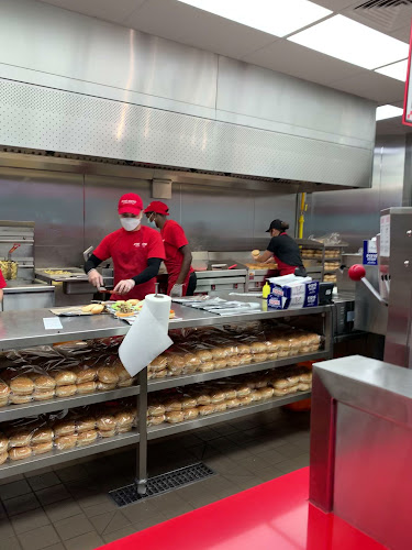 Opinii despre Five Guys Dubai Mall în Dubai - Hospitality and gastronomy