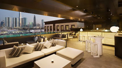 LookUp Rooftop Bar