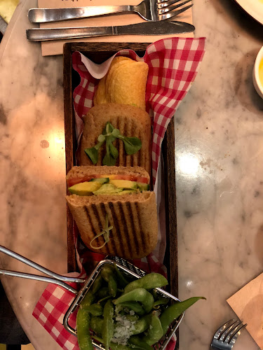 Unit #168 - 1, G Floor, Dubai Mall - Financial Ctr St - Dubai