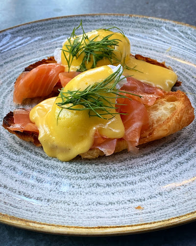 Comentarii opinii despre THE SUM OF US