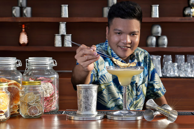 Opinii despre Capila Pool Bar & Grill în Abu Dhabi - Hospitality and gastronomy