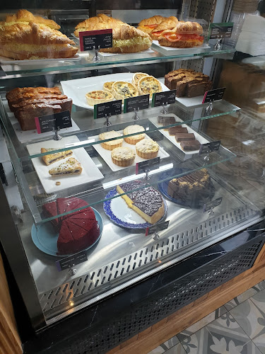 نيرو كافيه Caffè Nero - Hospitality and gastronomy