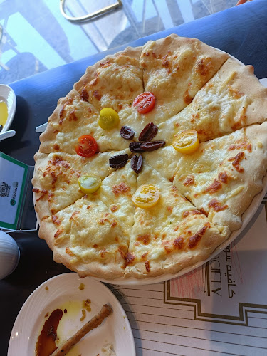 Comentarii opinii despre Cafe Society Dubai