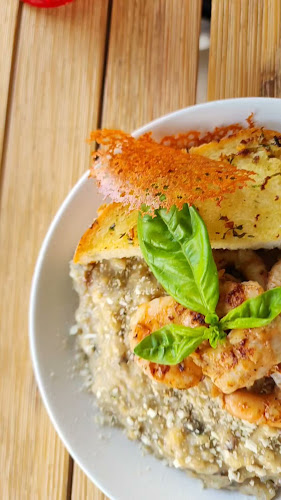 Opinii despre NAWA Cafe în Abu Dhabi - Hospitality and gastronomy