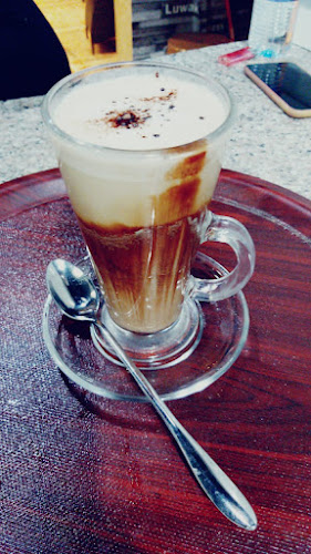 Opinii despre مقهى الكرنك în Abu Dhabi - Hospitality and gastronomy