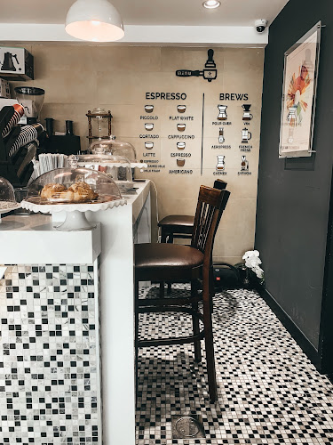 NASEEJ CAFE - Sharjah