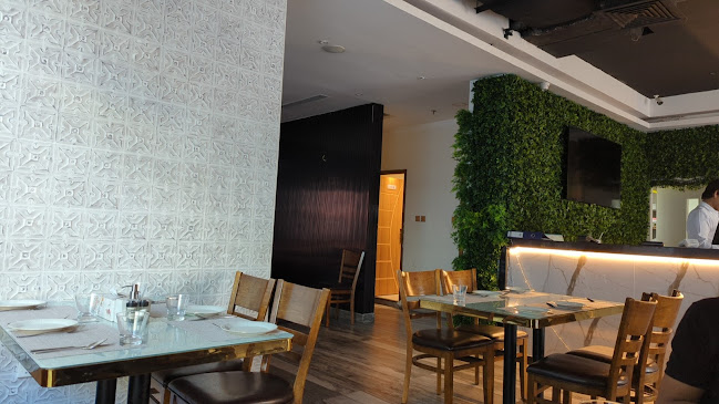 F89Q+HQM Al Burooj tower 5 - Al BateenW10 - Al Bateen - W10 - Abu Dhabi