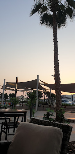 Opinii despre Sarj Art Cafe în Dubai - Hospitality and gastronomy