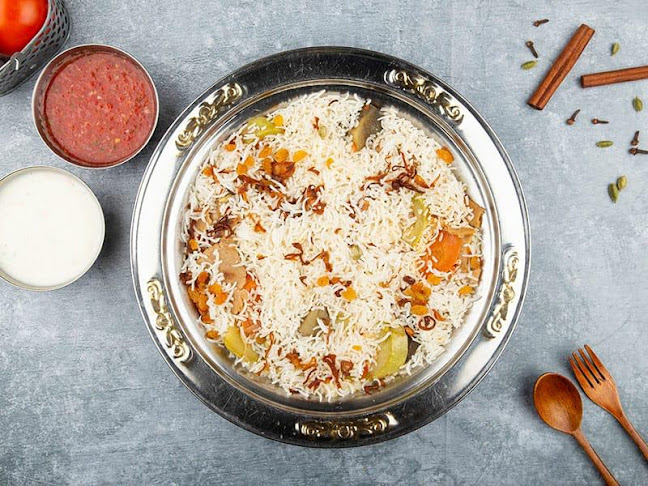 Building 818 Al Falah St - Al Danah - Zone 1 - Abu Dhabi