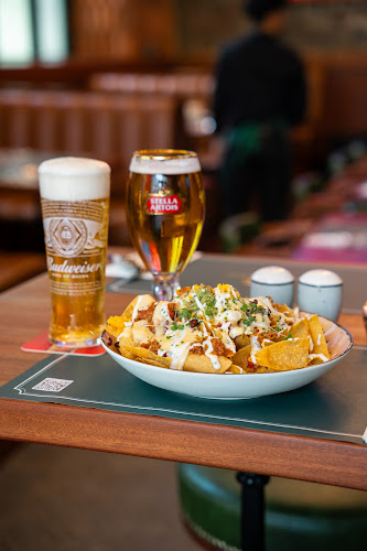 Crown & Lion The English Pub