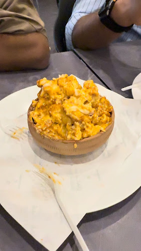 Comentarii opinii despre Shabab Al Khan Cafeteria