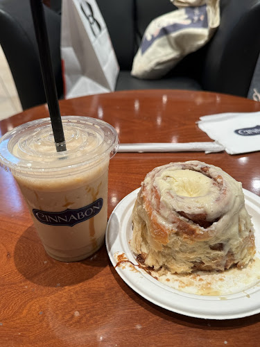 Cinnabon - Al Ghurair - Hospitality and gastronomy