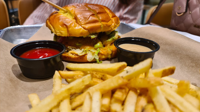 Opinii despre Buffalo Wild Wings - Mirdif City Centre în Dubai - Hospitality and gastronomy