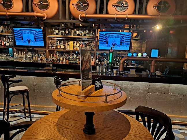 Opinii despre Mr Toad's Pub & Kitchen Al Garhoud în Dubai - Hospitality and gastronomy