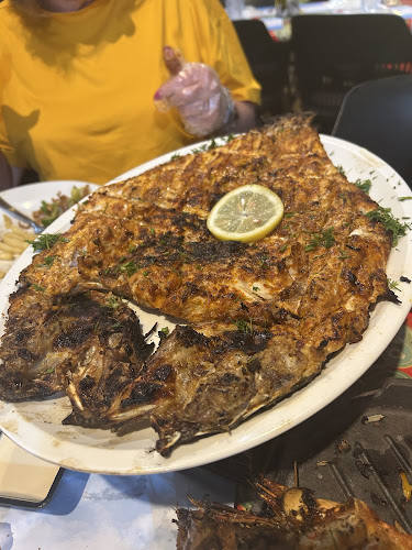 Gandofly seafood restaurant Almina