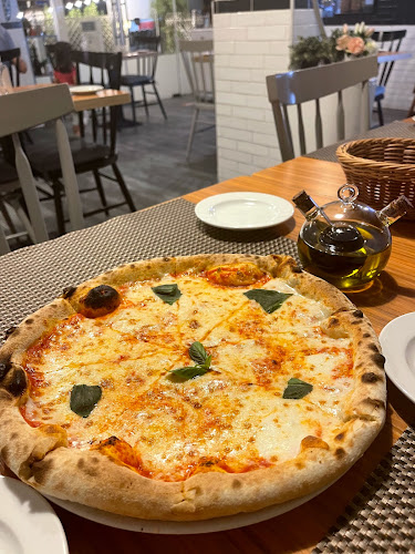 La Burrata Italian restaurant - Hospitality and gastronomy