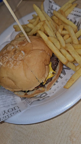 Opinii despre Hamasat cafeteria în Sharjah - Hospitality and gastronomy