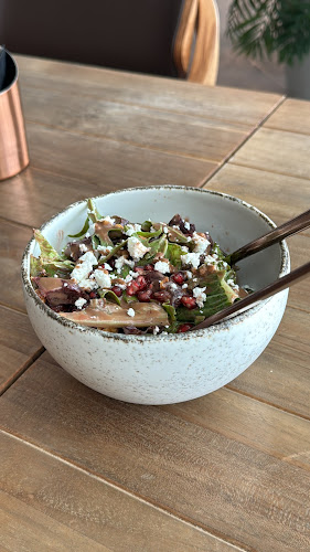 Opinii despre Taste the Bridge în Abu Dhabi - Hospitality and gastronomy