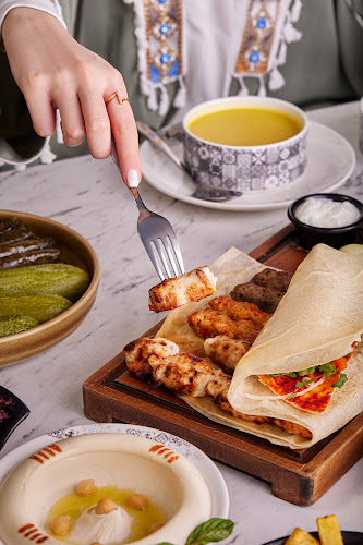 Comentarii opinii despre Habib Beirut