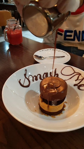 Sarj Art Cafe - Hospitality and gastronomy