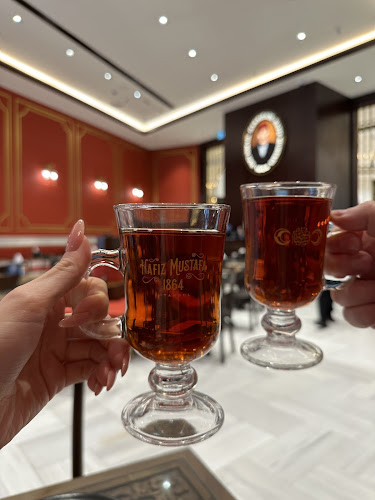 Comentarii opinii despre Hakki Zade 1864