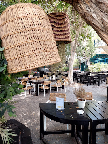 The Irish Village, Al Garhoud