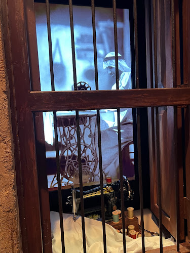 Yamanote Atelier Dubai Frame - Dubai