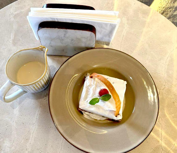 Deep Cafe - Hospitality and gastronomy