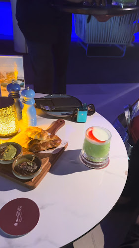 Opinii despre VIEW 180 Restaurant & Bar at NH Collection Dubai The Palm în Dubai - Hospitality and gastronomy