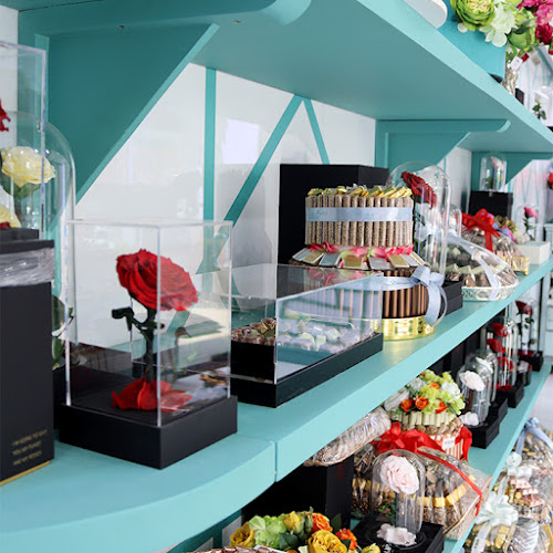 ديليكاسي فايتا للزهور والحلويات والكوفي I Delicacy Vita For Flowers , Deserts and coffee - Hospitality and gastronomy