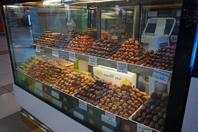 Al Riyadh Dates, Dalma Mall - Abu Dhabi
