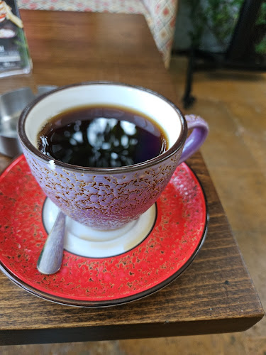 Comentarii opinii despre Kahwet Azmi Dubai