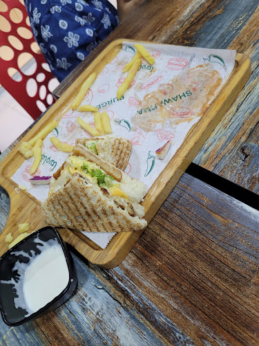 4VQX+HF5 - Hatta road - شارع مليحة - Sharjah