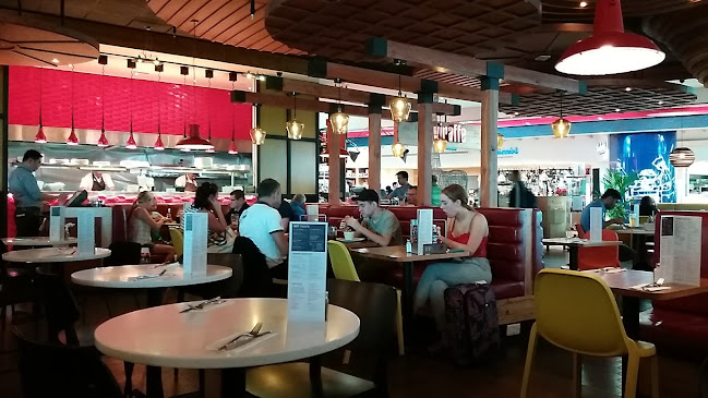 Giraffe World Kitchen - Dubai