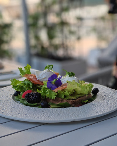 Comentarii opinii despre Cloud Restaurant Management L.L.C.