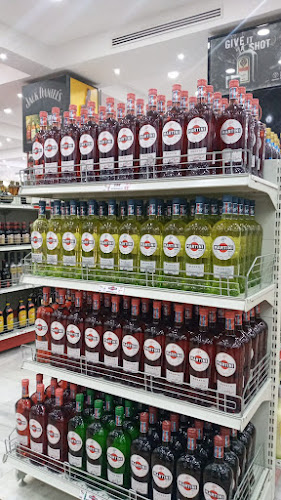 Opinii despre Unisat Liquor Store - Emirates în Ajman - Hospitality and gastronomy