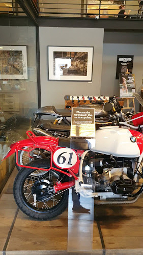 Comentarii opinii despre Cafe Rider Custom