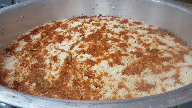 79WW+7Q5 بناية الراحة - Damascus Street - Al Qusais Industrial Area - Al Qusais Industrial Area 4 - Dubai