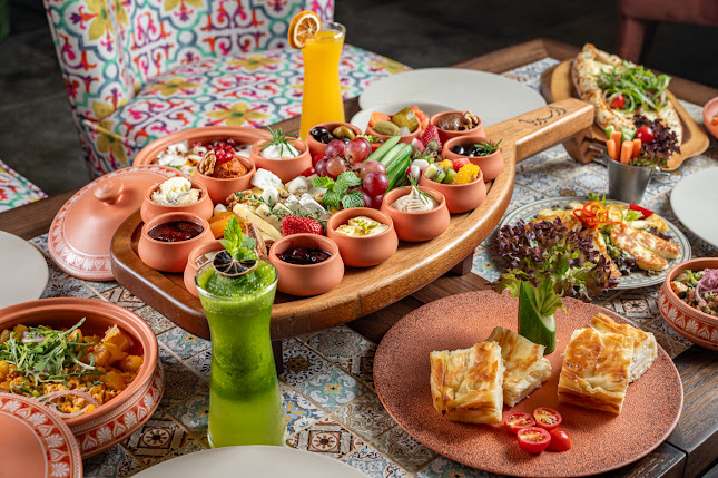 Armeria Gourmet Restaurant & Cafe - Hospitality and gastronomy