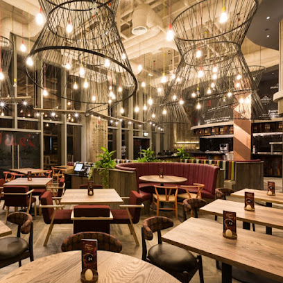 Nando's Al Zeina, Al Raha Beach