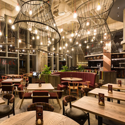 Nando's Al Zeina, Al Raha Beach